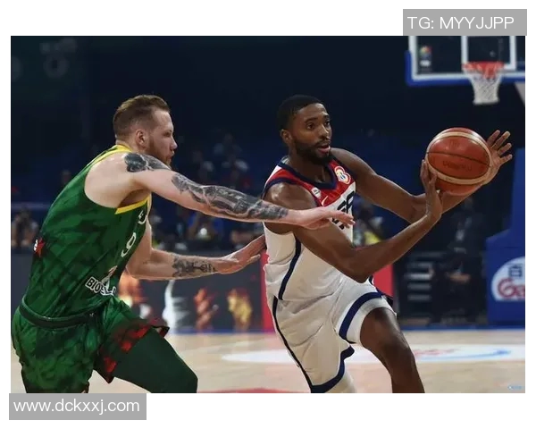 NBA球星如何凭借篮球技巧猜测足球运动员身份的趣味挑战