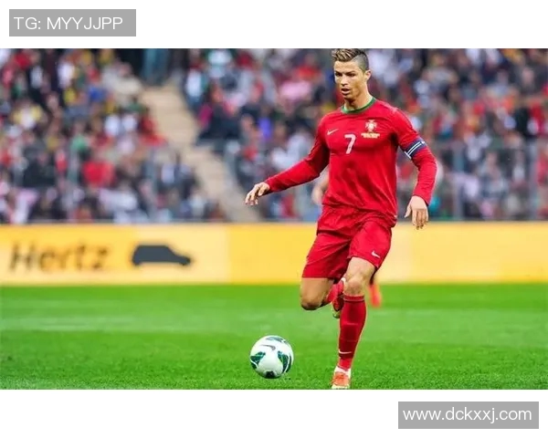 2018世界杯足球明星罚站事件回顾与背后故事解析 2018世界杯足球明星罚站事件回顾与背后故事解析