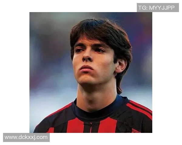 四位女性足球明星头像集合展现不一样的运动魅力与竞技精神