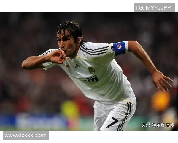 纵览世界足球前100球星辉煌历程与绿茵传奇故事