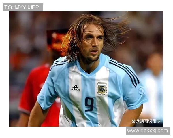 足球传奇老去:从巅峰到告别,球星如何面对岁月流转与竞技生涯终结