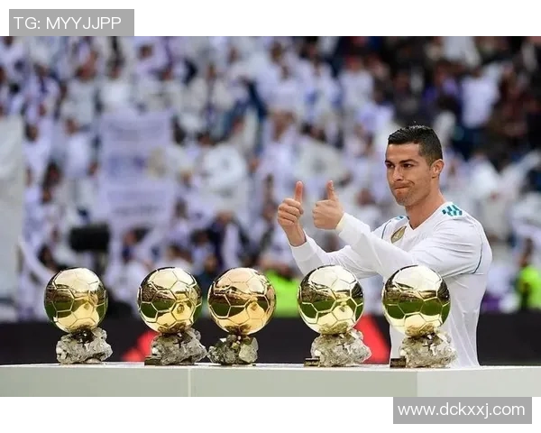 足球巨星荣耀时刻颁奖典礼 聚焦足坛最佳球员荣誉诞生之夜